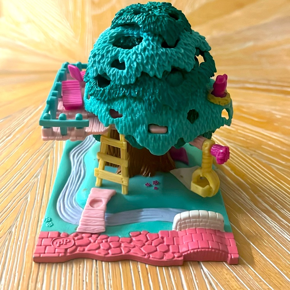 1994 Tree House Bluebird Polly Pocket